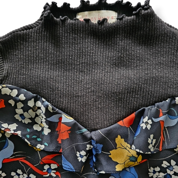 Girls Size 5 Berry Berry High Collar Floral Ruffled Lettuce Edge Top- Korean - Picture 3 of 8